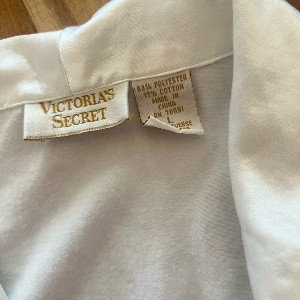 Victoria's Secret Gold Label Vintage White Satin Button-Front Pajama Pant Set - Picture 3 of 11